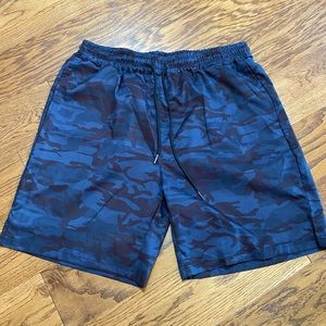 Mens athletic shorts